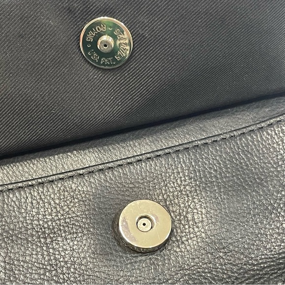 Fossil Black Leather Crossbody Bag purse. Multi pockets. Used - Picture 7 of 10